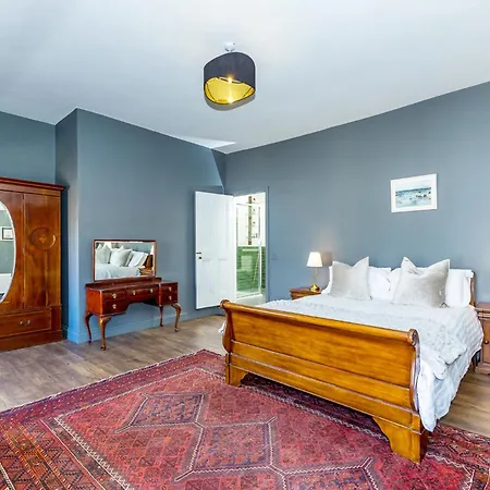 דירה Ulster Apartment, 7 Henrietta Street, Centre דבלין