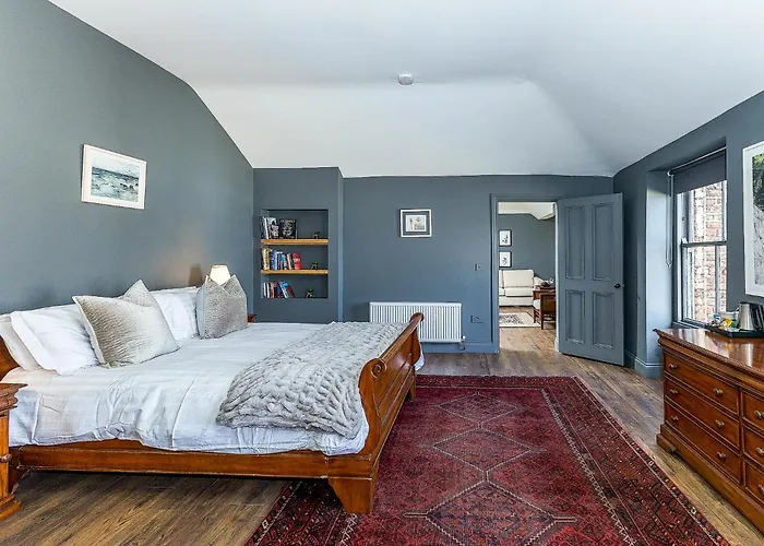 דירה Ulster Apartment, 7 Henrietta Street, Centre *